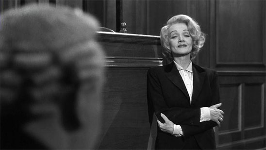 Marlene Dietrich dans Témoin à Charge de Billy Wilder